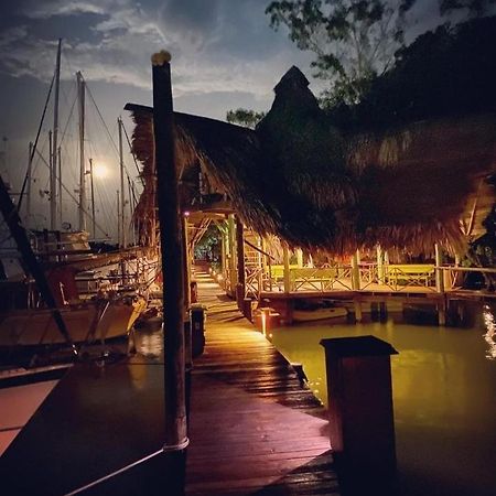 Tortugal Boutique River Lodge Rio Dulce Town Exteriér fotografie