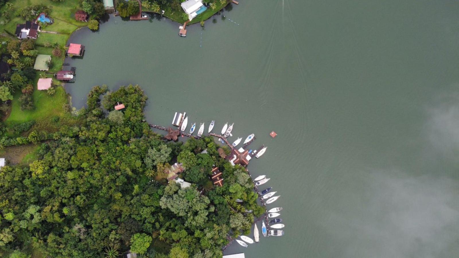 Tortugal Boutique River Lodge Rio Dulce Town Exteriér fotografie